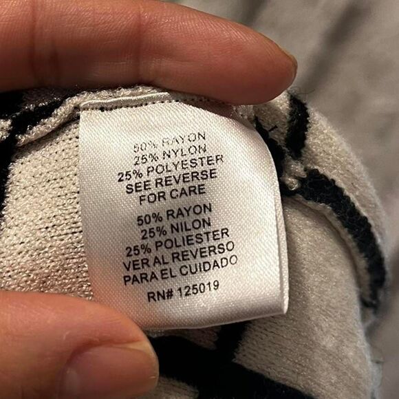 JOSEPH A. MEDIUM Black and white geometric pattern sweater - Picture 6 of 8